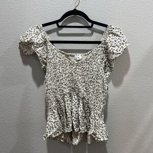 Anthropologie Japna Floral Print Women’s Top w/ Flutter Sleeves 🌸✨